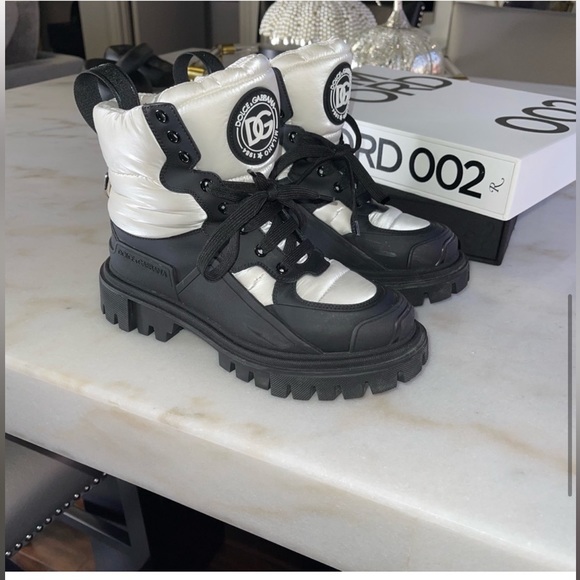 Excellent condition! - Picture 2 of 3